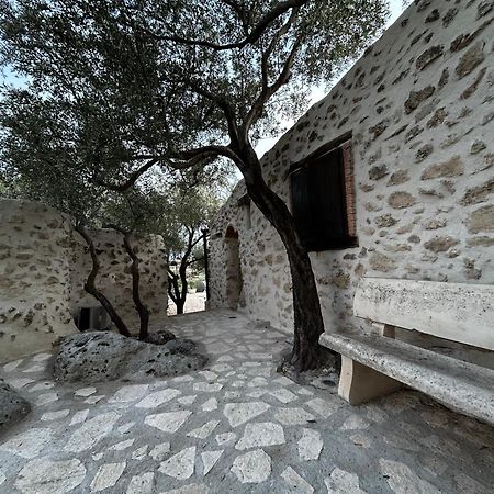 Roba Degli Ulivi Bed and Breakfast Agrigento Eksteriør billede