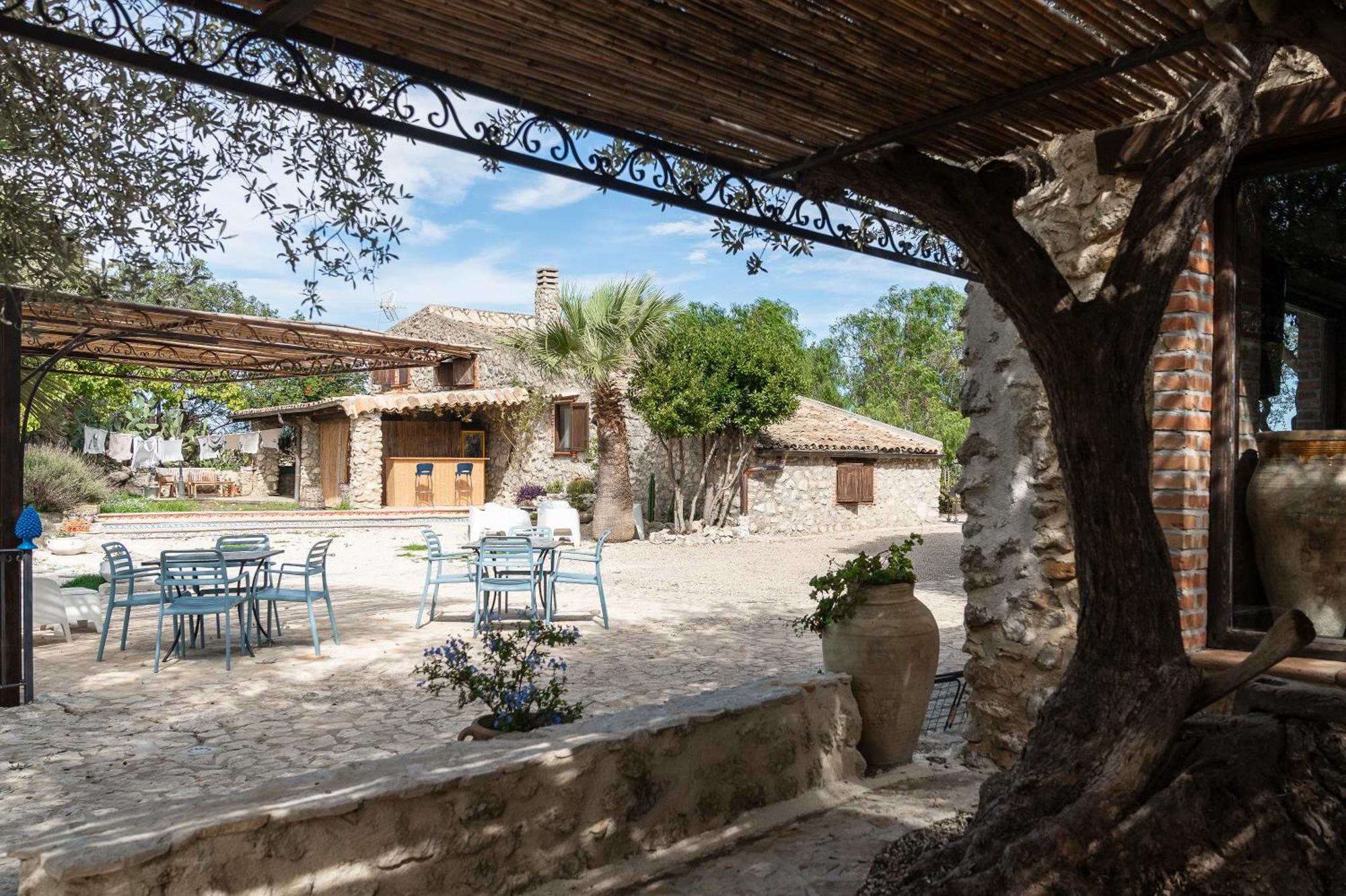 Roba Degli Ulivi Bed and Breakfast Agrigento Eksteriør billede