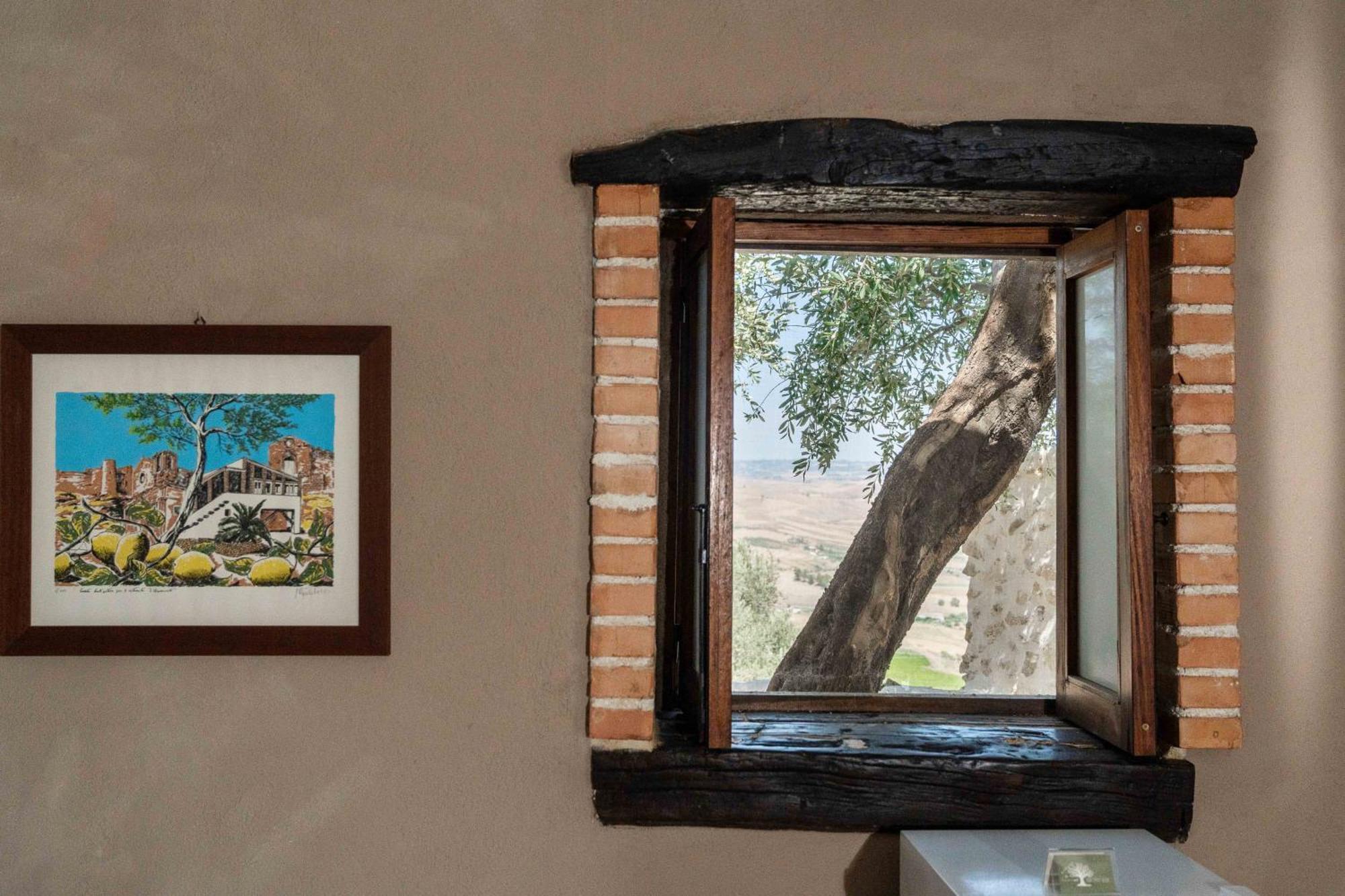 Roba Degli Ulivi Bed and Breakfast Agrigento Eksteriør billede